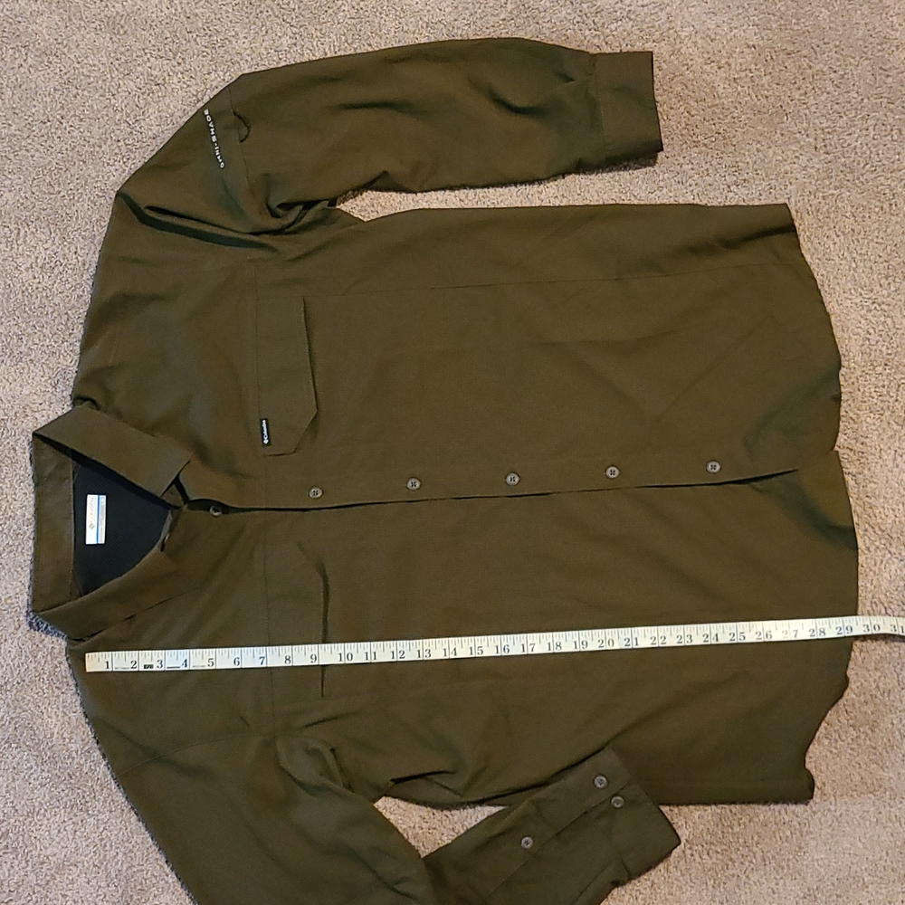 Columbia vented button down